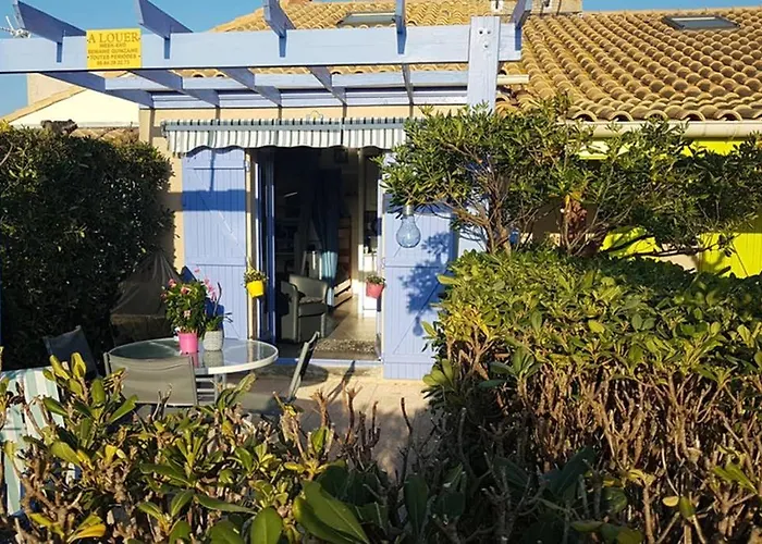 Cros Et Piscine Tatil Evi Saint-Pierre-la-Mer (Aude)