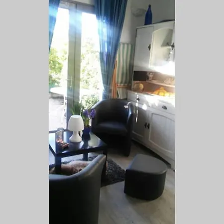 Cros Et Piscine Holiday home *